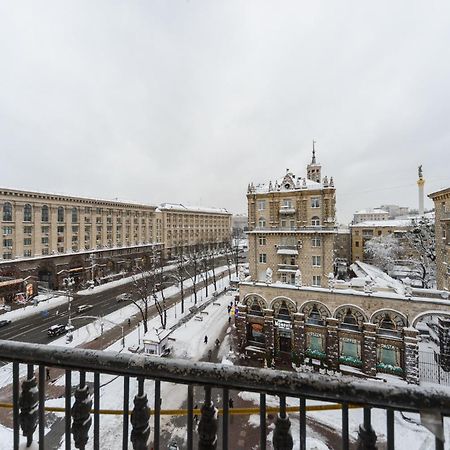 Apartments On Kreshchatik 17 Kiev Esterno foto